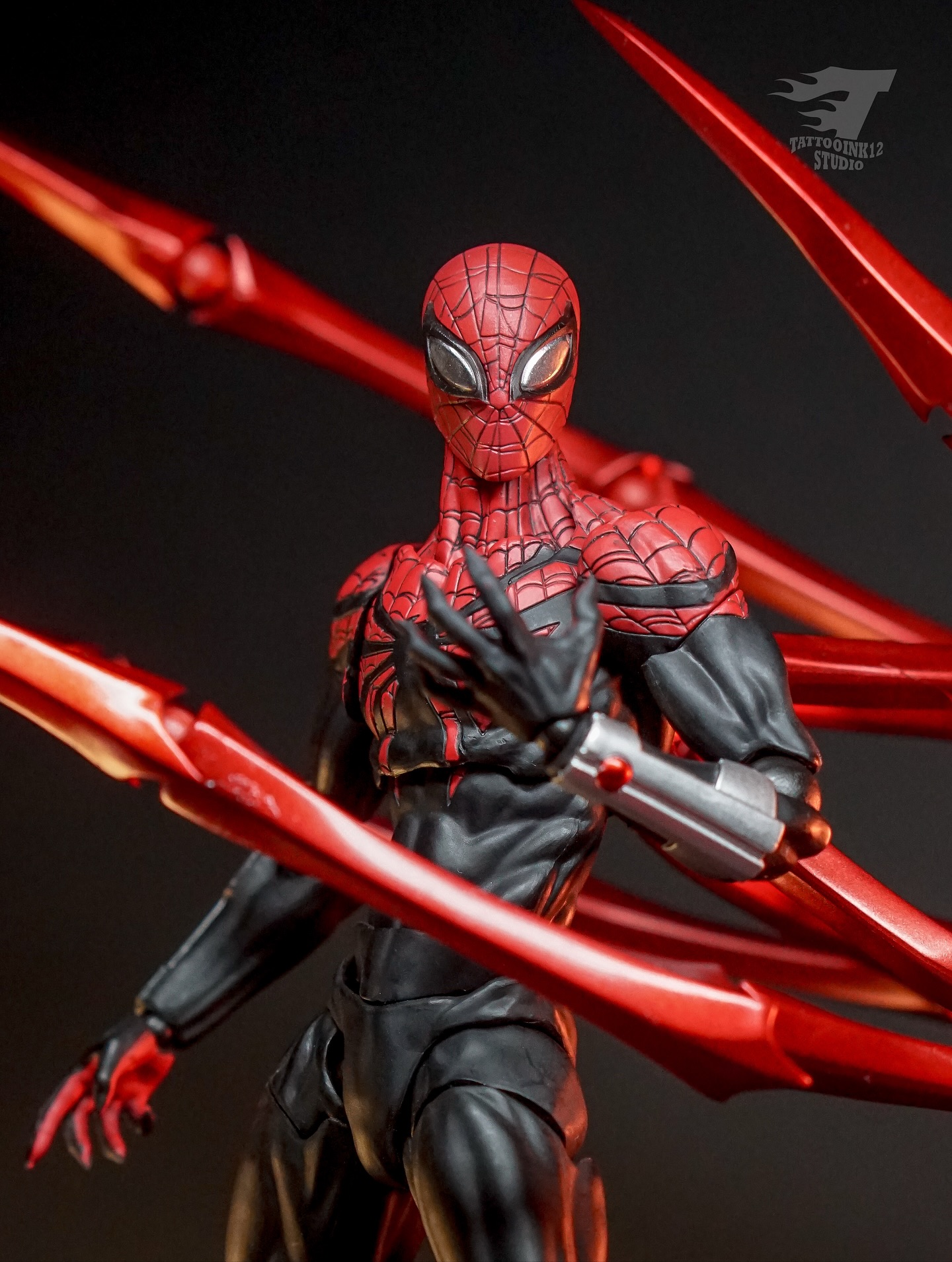 Pre-order Masked spiderior