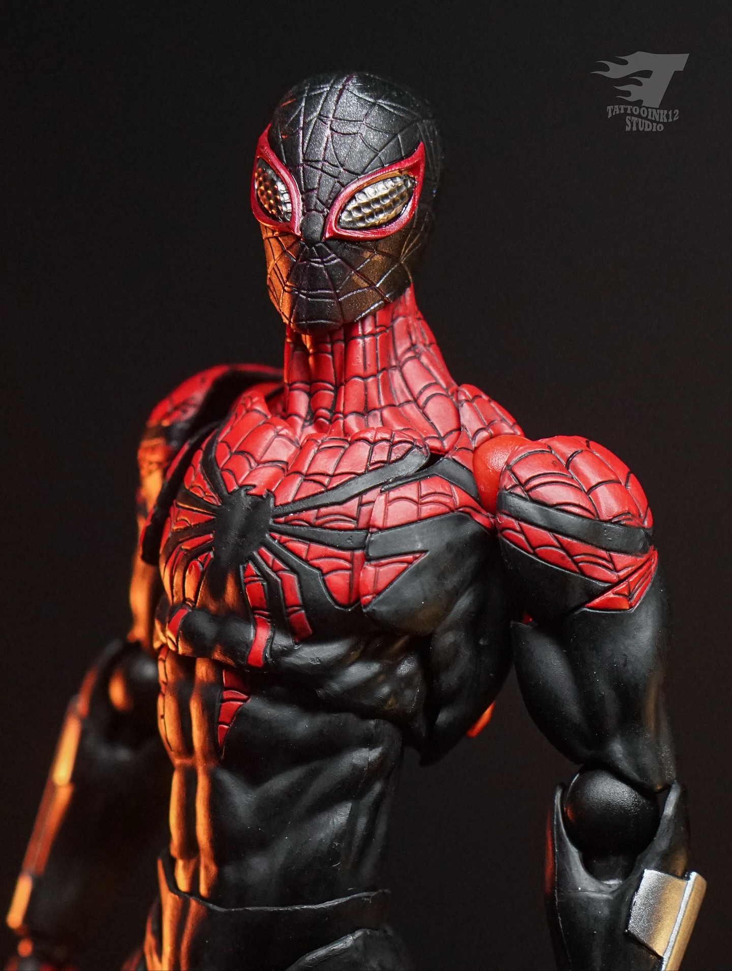Pre-order Masked spiderior