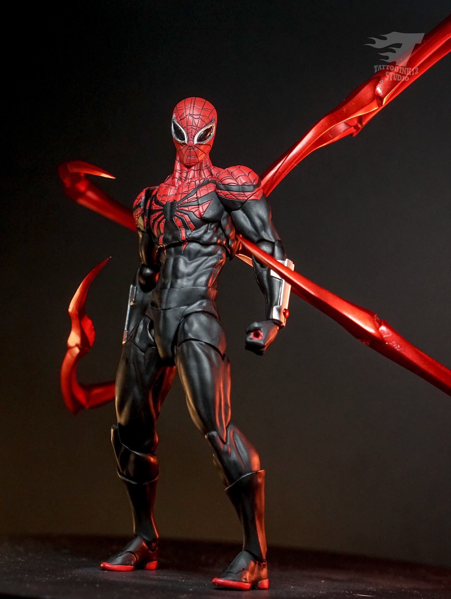 Pre-order Masked spiderior