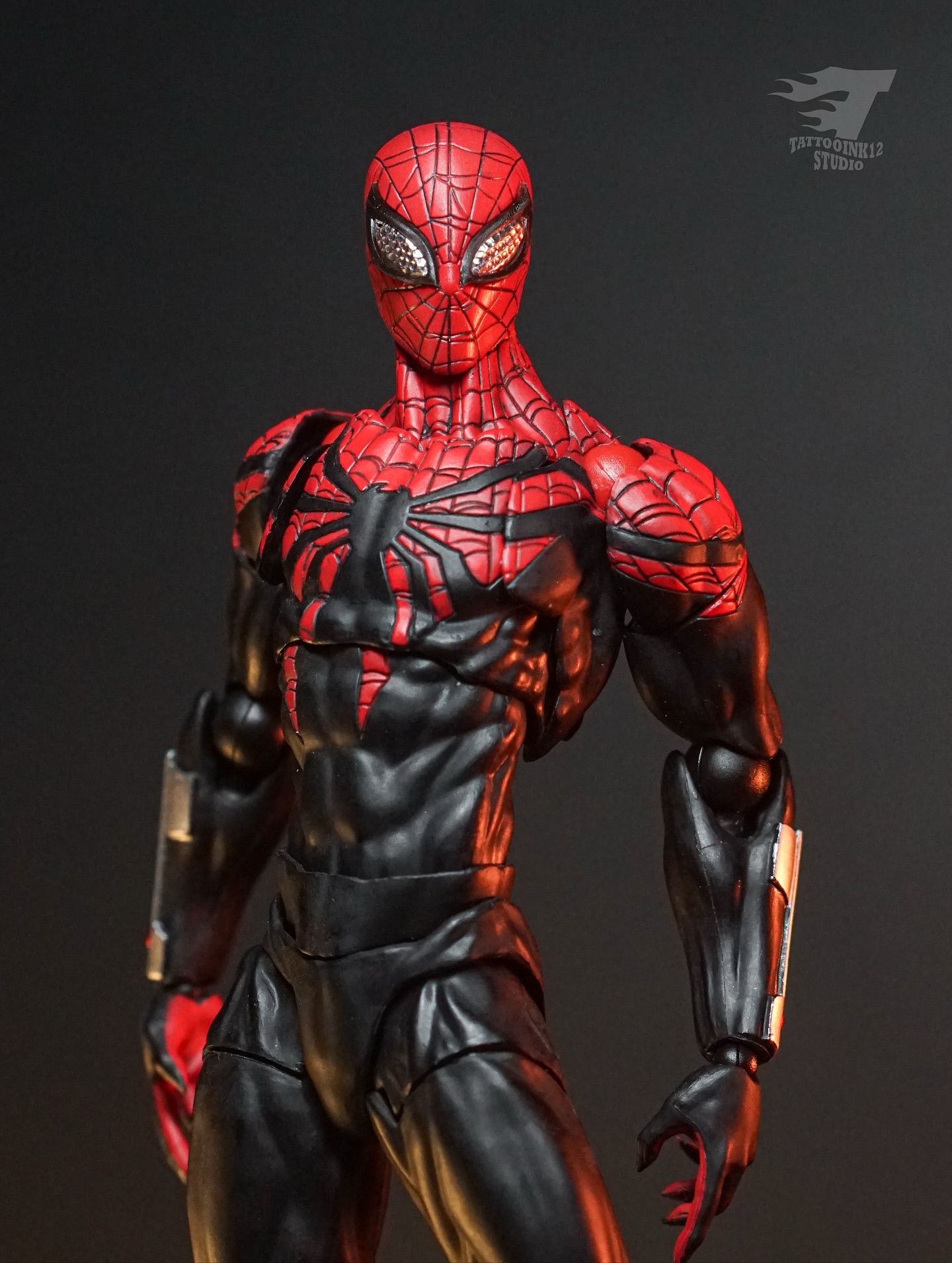 Pre-order Masked spiderior