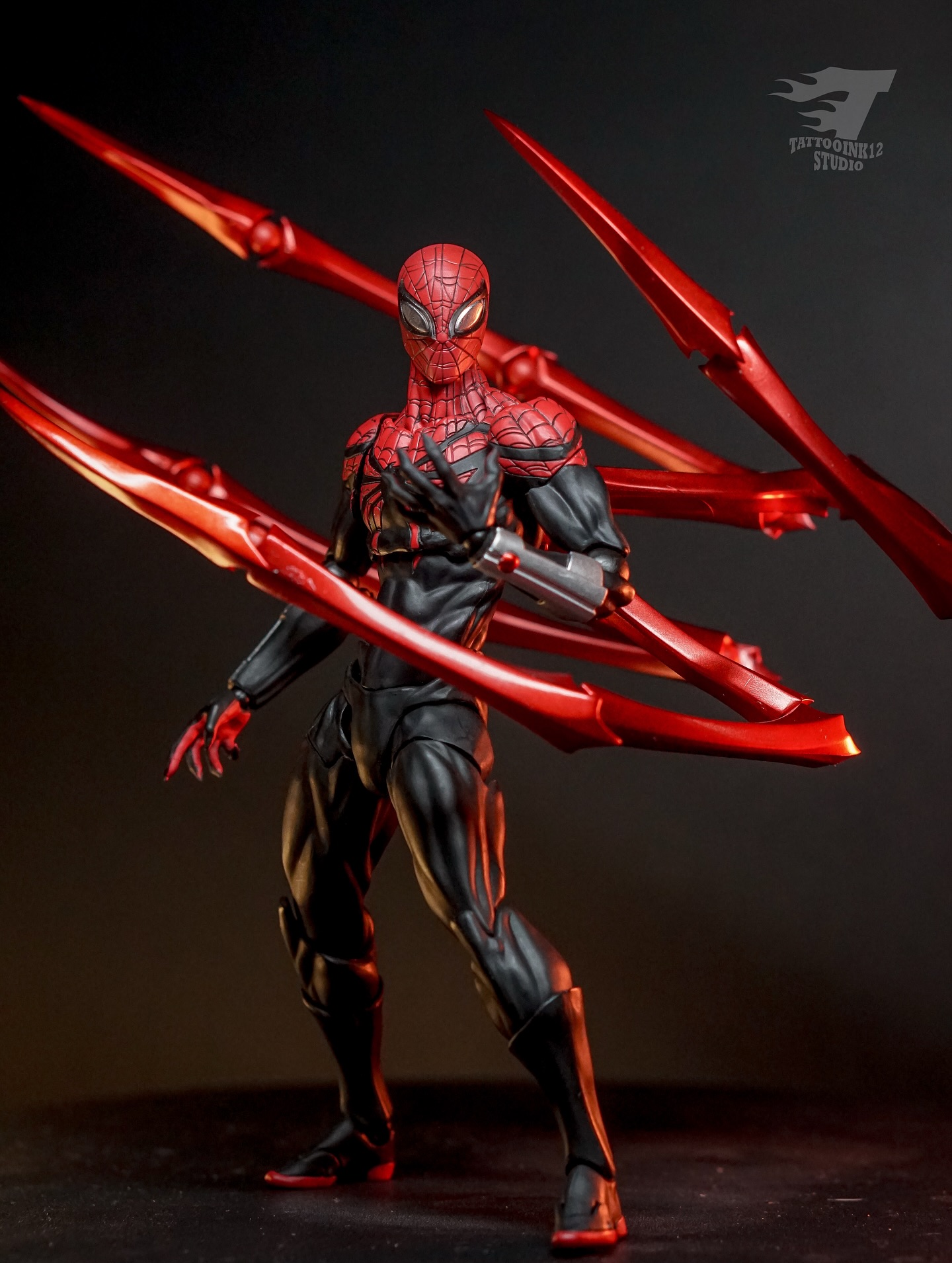 Pre-order Masked spiderior